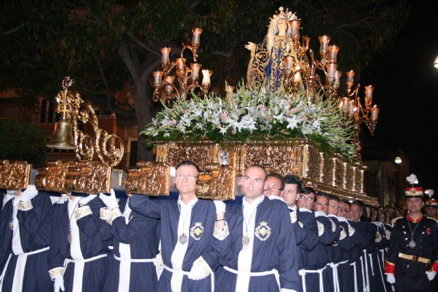 El Paso Azul sacará a la Virgen de los Dolores en procesión y honrará la memoria del aguileño fallecido en el accidente aéreo de los Alpes - 1, Foto 1