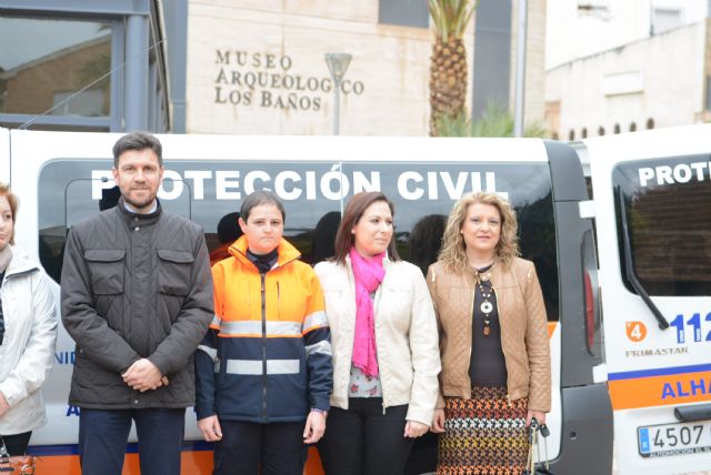 El Ayuntamiento dota con una nueva furgoneta a Proteccin Civil, Foto 2