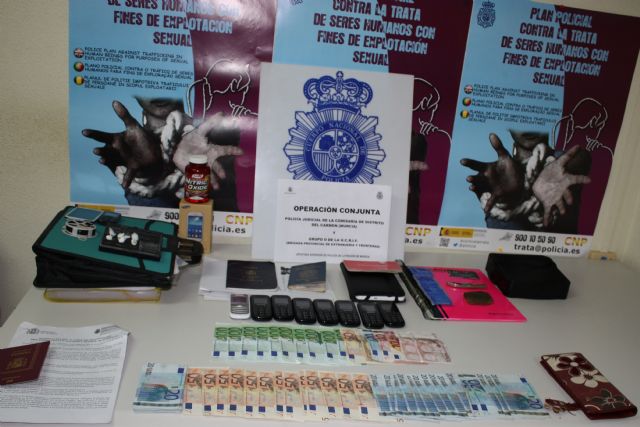 La Policía Nacional desmantela un prostíbulo y punto de venta de drogas en la capital - 1, Foto 1