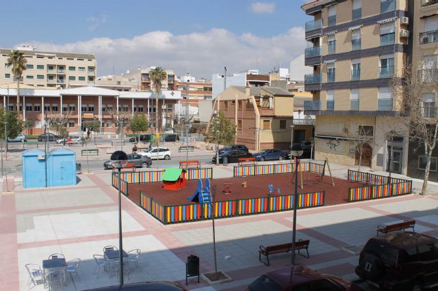 El alcalde informa de las actuaciones realizadas en la Plaza de la Alcoholera y adelanta las que están previstas en la segunda fase de su remodelación - 2, Foto 2