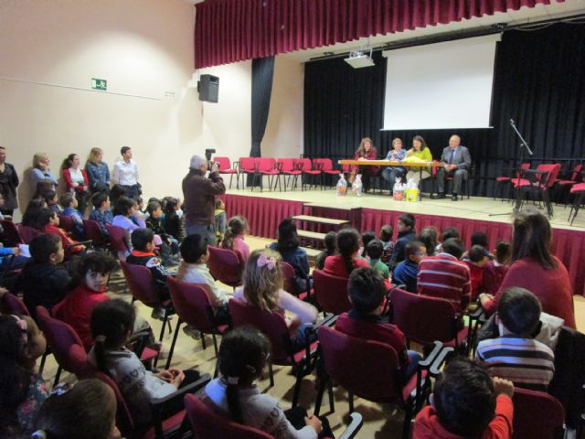 El CEIP Nuestra Señora de Cortes de Nonduermas edita un libro digital de poemas, dibujos y relatos de los alumnos - 1, Foto 1