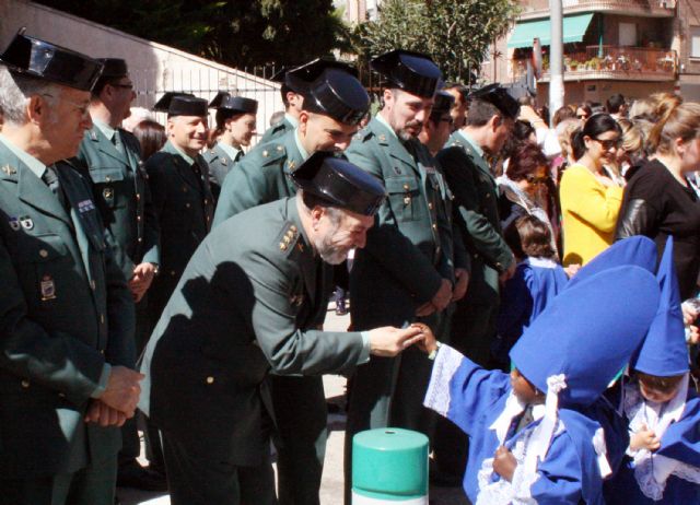 La Guardia Civil escolta el paso del Cristo del Amor, en su procesión del Viernes de Dolores - 4, Foto 4