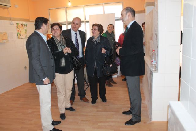 La Directora General de Asistencia Sanitaria visita las obras en el consultorio médico de La Copa - 1, Foto 1