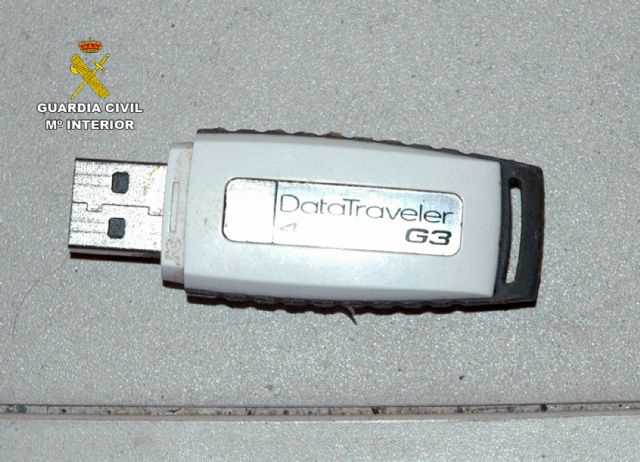 La Guardia Civil detiene a una persona por difundir en las redes sociales mensajes ofensivos que incitan al odio y la violencia - 5, Foto 5