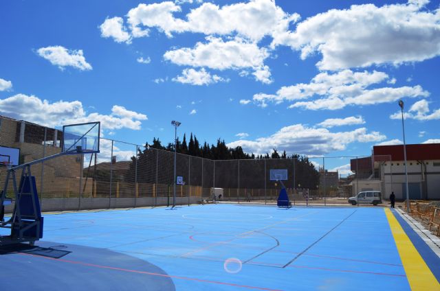 La pista polideportiva exterior del Pabellón Municipal de Alguazas, a punto - 1, Foto 1