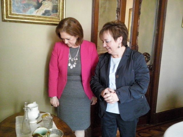 Cartagena muestra exclusivas piezas de lozas y cristal del siglo XIX - 2, Foto 2