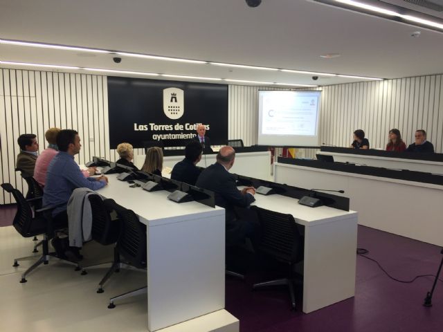 El Ayuntamiento torreño recibe el sello de compromiso de excelencia europea por su modelo de gestión - 1, Foto 1