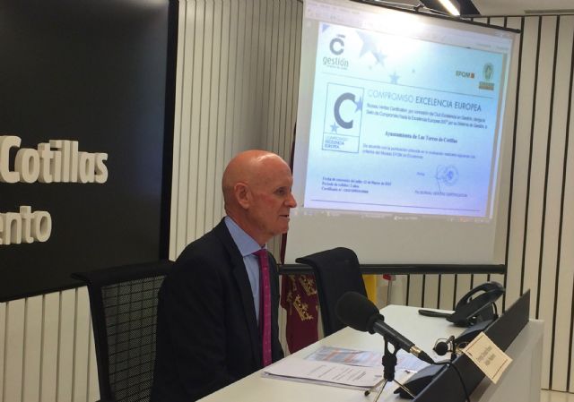 El Ayuntamiento torreño recibe el sello de compromiso de excelencia europea por su modelo de gestión - 4, Foto 4