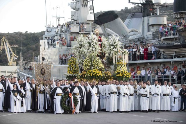 El espíritu más castrense vivió su máximo esplendor con el traslado de los tres apóstoles - 3, Foto 3