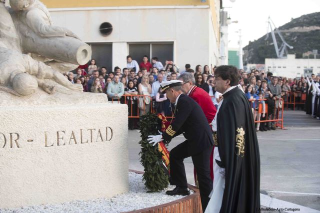 El espíritu más castrense vivió su máximo esplendor con el traslado de los tres apóstoles - 5, Foto 5