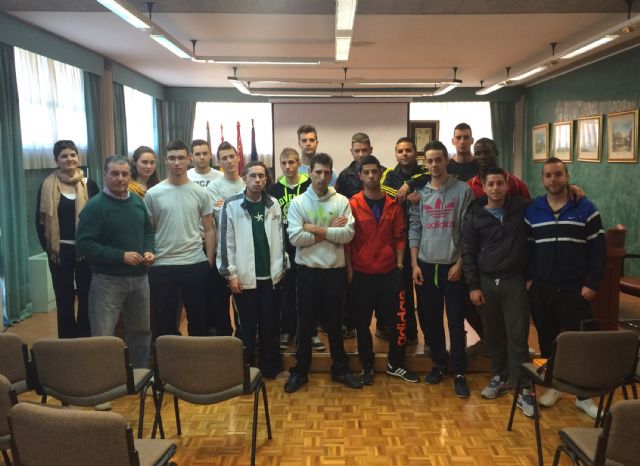 Comienza en Ceutí un programa mixto de empleo y formación juvenil sobre jardinería y agricultura - 1, Foto 1