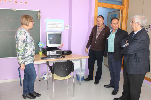 Aguas de Jumilla colabora con ASPAJUNIDE con la donación de cuatro equipos informáticos - 3, Foto 3