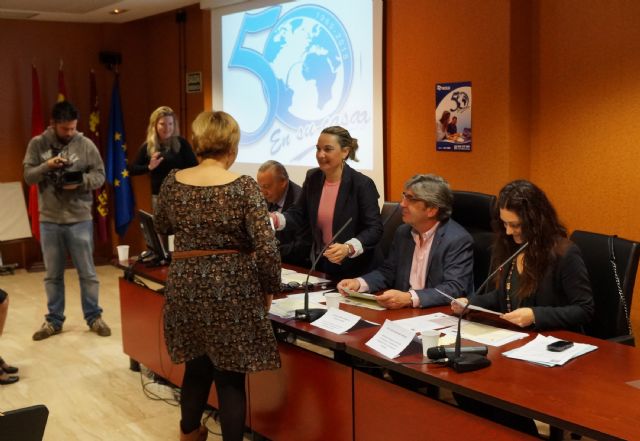 Radio ECCA Fundación entrega los diplomas de una nueva edición de su programa para la inserción laboral de mujeres maltratadas - 1, Foto 1