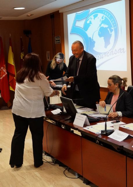 Radio ECCA Fundación entrega los diplomas de una nueva edición de su programa para la inserción laboral de mujeres maltratadas - 2, Foto 2