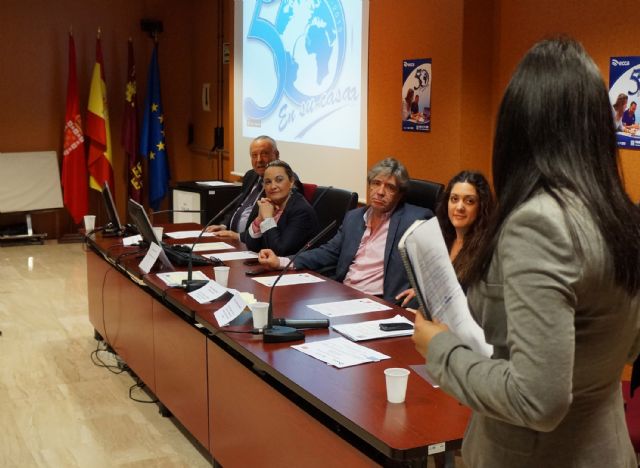 Radio ECCA Fundación entrega los diplomas de una nueva edición de su programa para la inserción laboral de mujeres maltratadas - 3, Foto 3