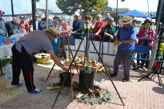 Ejercicios de salvamento, competiciones deportivas, rutas y caldero benéfico en la IV Sea World Exhibition - 2, Foto 2