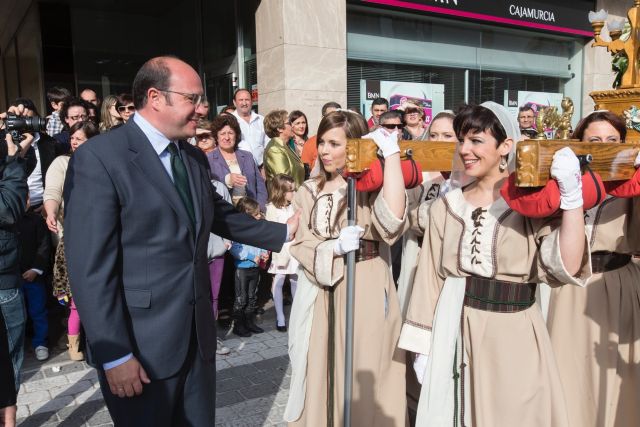 Pedro Antonio Sánchez asiste a la procesión de Domingo de Resurrección de Torreagüera - 2, Foto 2