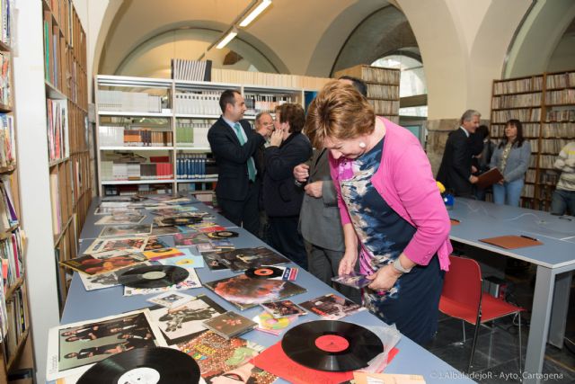 Cadena SER cede más de 24 mil discos al Ayuntamiento de Cartagena - 2, Foto 2