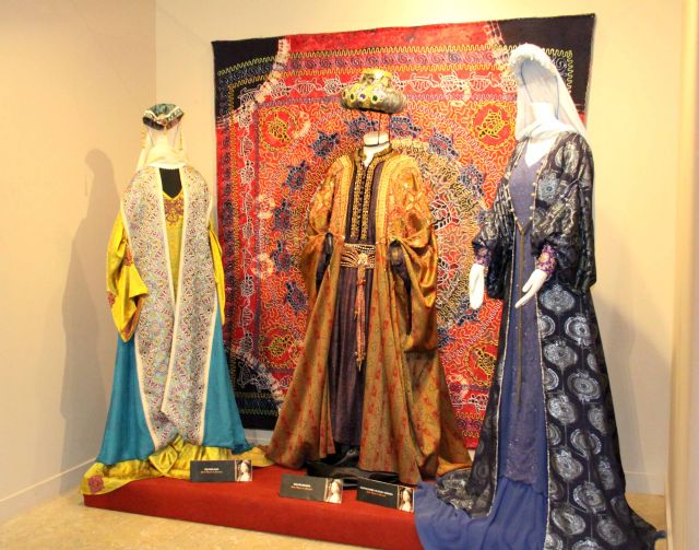 La muestra del vestuario de la serie Isabel permanece en Caravaca hasta el 29 de abril - 4, Foto 4