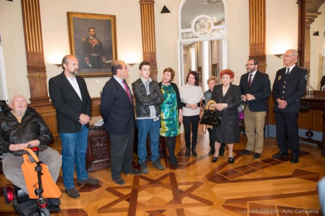La patronal contra incendios reconoce el mérito del muchacho que salvó a sus abuelos - 2, Foto 2