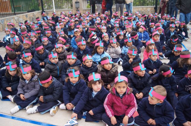 Los niños del colegio La Milagrosa protagonizan el manifiesto del Día Mundial de las Lipodistrofias, Foto 2