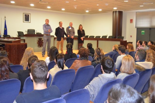 Cincuenta desempleados inician el curso de ACTIVA y EROSKI del que saldrán al menos 35 contratos de trabajo - 2, Foto 2