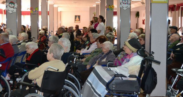La residencia de San Pedro del Pinatar Mensajeros de la Paz se suma a las Fiestas de Primavera - 2, Foto 2