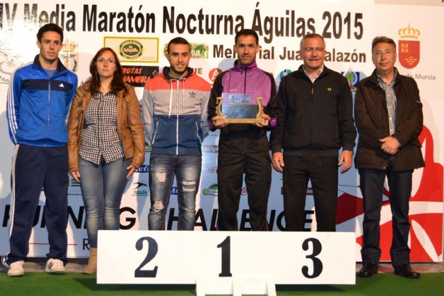 Fernando Villegas y Pilar Duarte podium de la IV Media Maratón Nocturna Memorial Juan Palazón de Águilas - 4, Foto 4