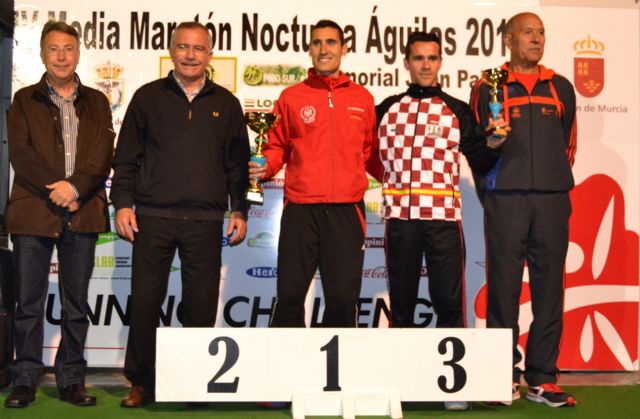 Fernando Villegas y Pilar Duarte podium de la IV Media Maratón Nocturna Memorial Juan Palazón de Águilas - 5, Foto 5