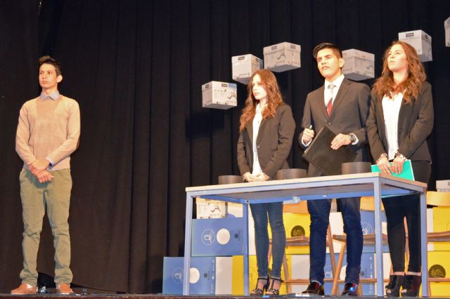 Gran éxito de la obra teatral representada por los alumnos del IES Villa de Alguazas - 5, Foto 5