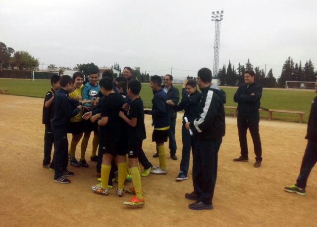 Gran éxito de participación en el torneo de fútbol de Semana Santa para equipos base - 3, Foto 3