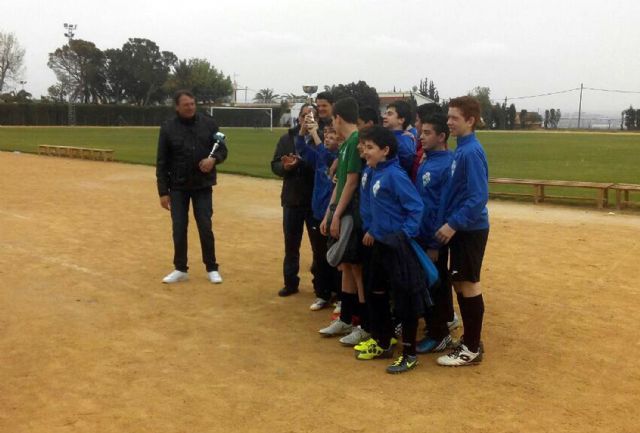 Gran éxito de participación en el torneo de fútbol de Semana Santa para equipos base - 5, Foto 5