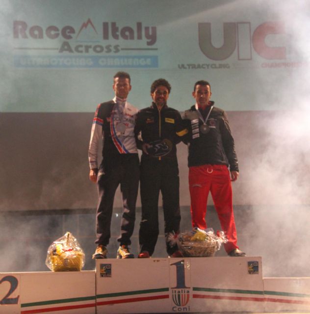 Juan Antonio Conesa logró subirse al podio de la Race Across Italy - 3, Foto 3
