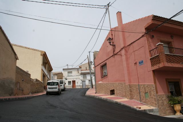 El Ayuntamiento mejora el pavimento de dos calles de la pedanía de Canara - 1, Foto 1