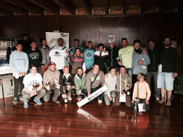 Los alcazareños Rafa de la Hoz y Alex López brillan en la primera prueba del Circuito Murciano de Funboard - 1, Foto 1