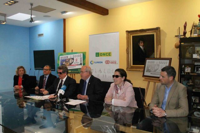 El próximo 27 de abril Caravaca protagoniza el cupón de la ONCE dentro de la serie Huellas de Teresa - 2, Foto 2