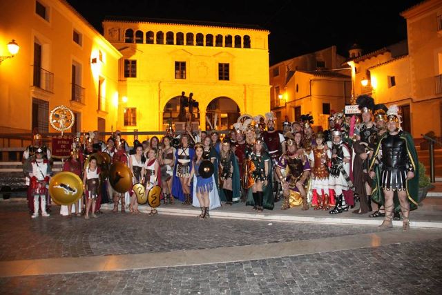 FESTEROS ROMANOS DAN ESCOLTA AL JESÚS NAZARENO DE JUMILLA - 1, Foto 1