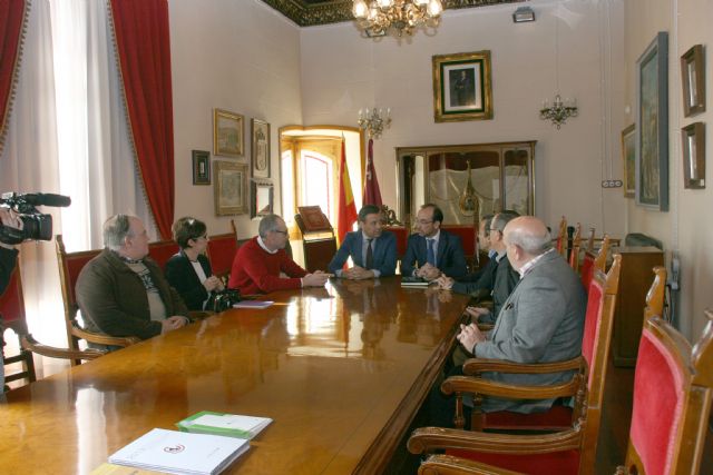 COFIDES ofrece sus instrumentos financieros a las bodegas yeclanas para impulsar su internacionalización - 1, Foto 1