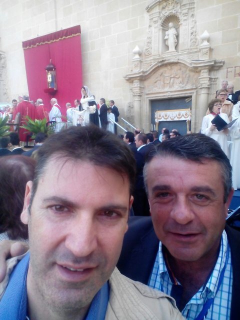 The Brotherhood of Veronica took another year in Alicante in the Eucharist and Pilgrimage in honor of the Holy Face, Foto 2