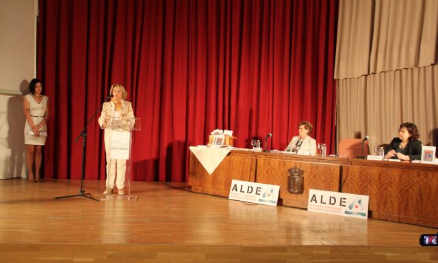 Puerto Lumbreras ha acogido la presentación del libro Enamórate, mío, tuyo…vuestro de Marisol Morente - 2, Foto 2