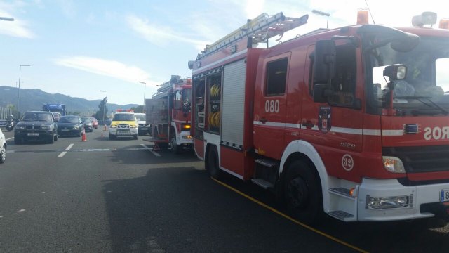 Bomberos del SEIS de Murcia intervienen en accidente ocurrido esta tarde en la A-30 - 3, Foto 3