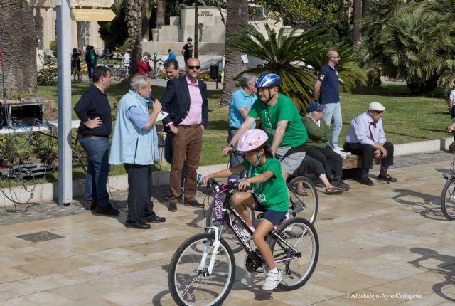Cerca de tres mil personas se unieron al Día Mundial de la Bicicleta - 5, Foto 5