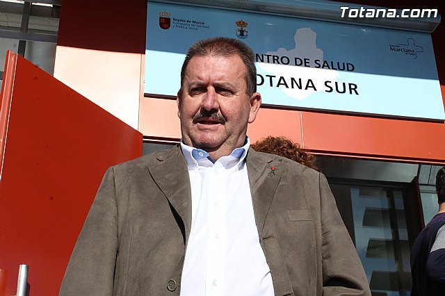 PSOE claims that the opening of new health center has been hurting hundreds of neighbors, Foto 1