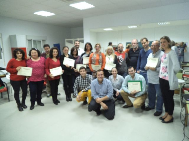 Trece asociaciones aprenden a mejorar su funcionamiento en el V Curso de Gestión ofrecido por el Hotel de Asociaciones de San Javier - 3, Foto 3