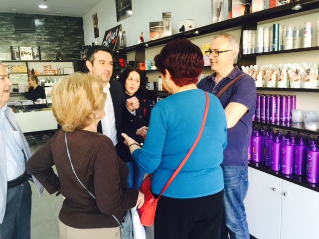 Los candidatos del Partido Popular recorren San Roque - 3, Foto 3