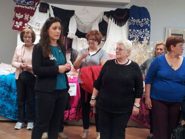 Exposición, tertulia y muestra de talleres para celebrar la semana cultural del Centro de la Mujer Ronda Norte - 1, Foto 1