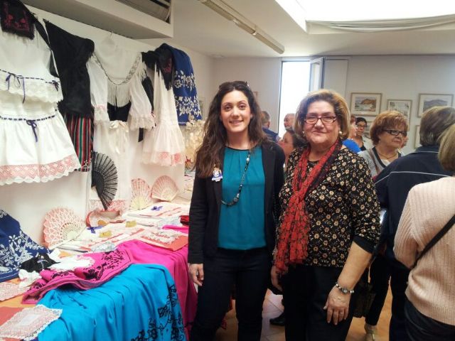 Exposición, tertulia y muestra de talleres para celebrar la semana cultural del Centro de la Mujer Ronda Norte - 2, Foto 2