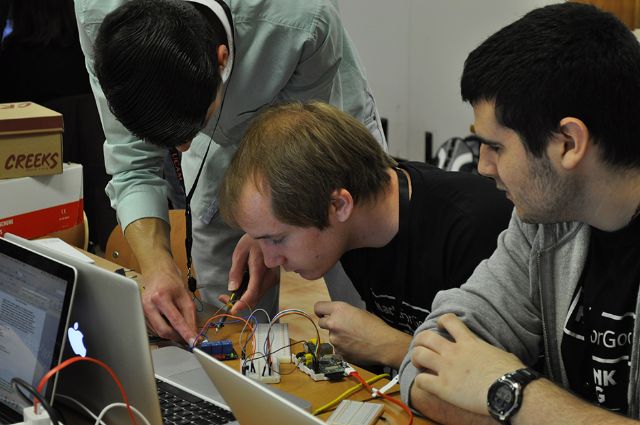 Un proyecto para reducir el consumo de energía de las viviendas triunfa en el I HackForGood Murcia - 1, Foto 1