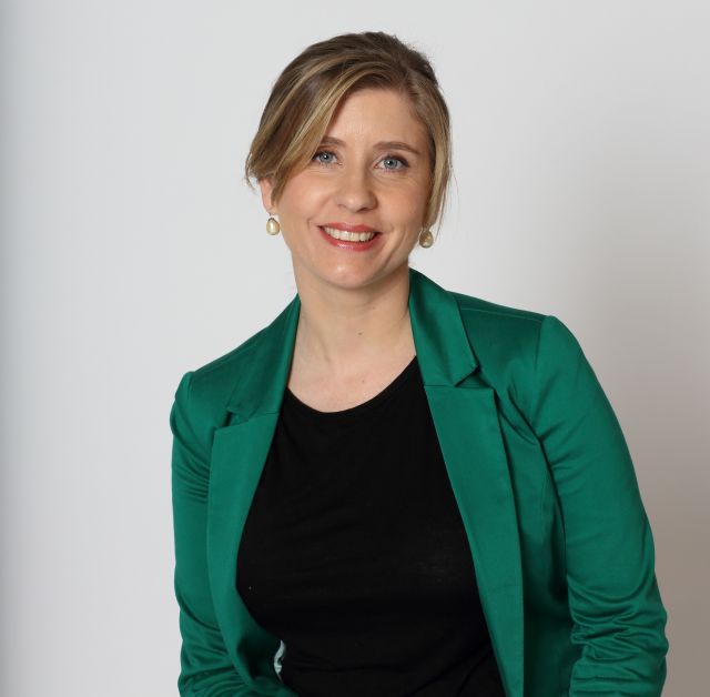 El PSOE critica que el PP permita 'premiar' a los padres para que elijan colegios concertados - 1, Foto 1