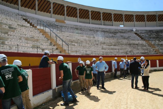 La segunda fase de la remodelación de la Plaza de Toros comienza con 21 trabajadores gracias al SEF - 1, Foto 1